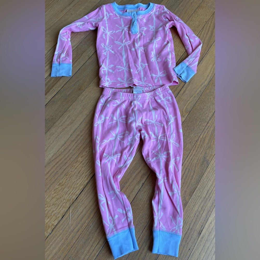 The Beaufort Bonnet pajama set pink and blue size 2T